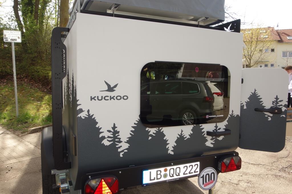 Kuckoo Camper vor dem FLG